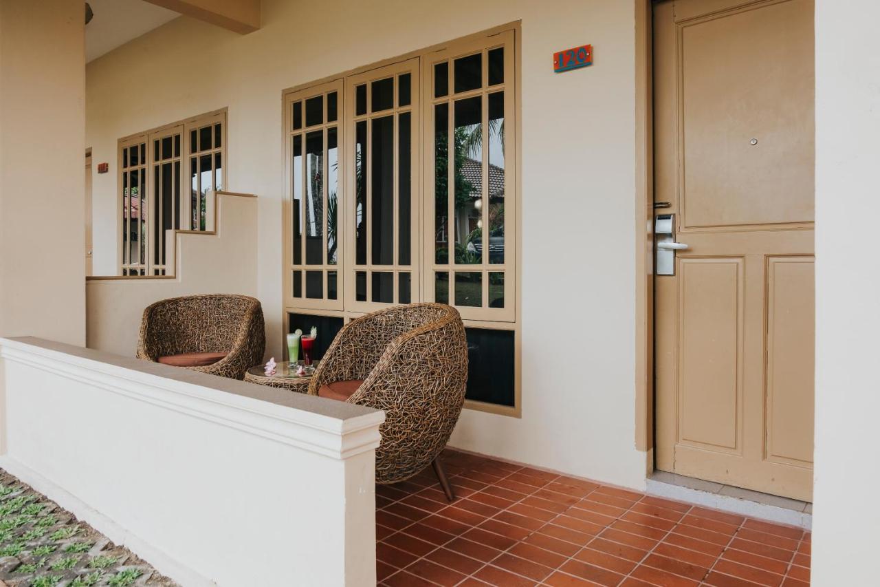 Comforta Hotel Tanjung Pinang Luaran gambar