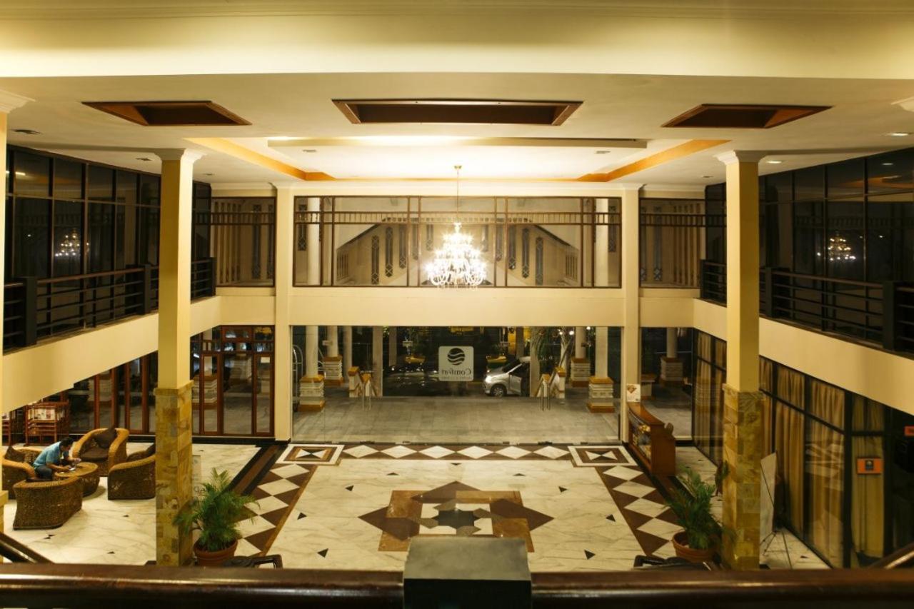 Comforta Hotel Tanjung Pinang Luaran gambar