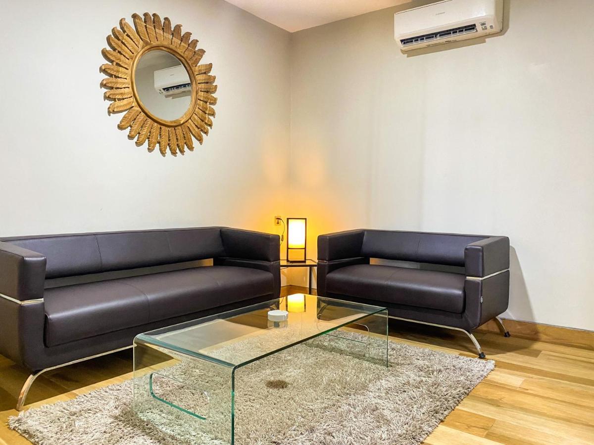 Comforta Hotel Tanjung Pinang Luaran gambar