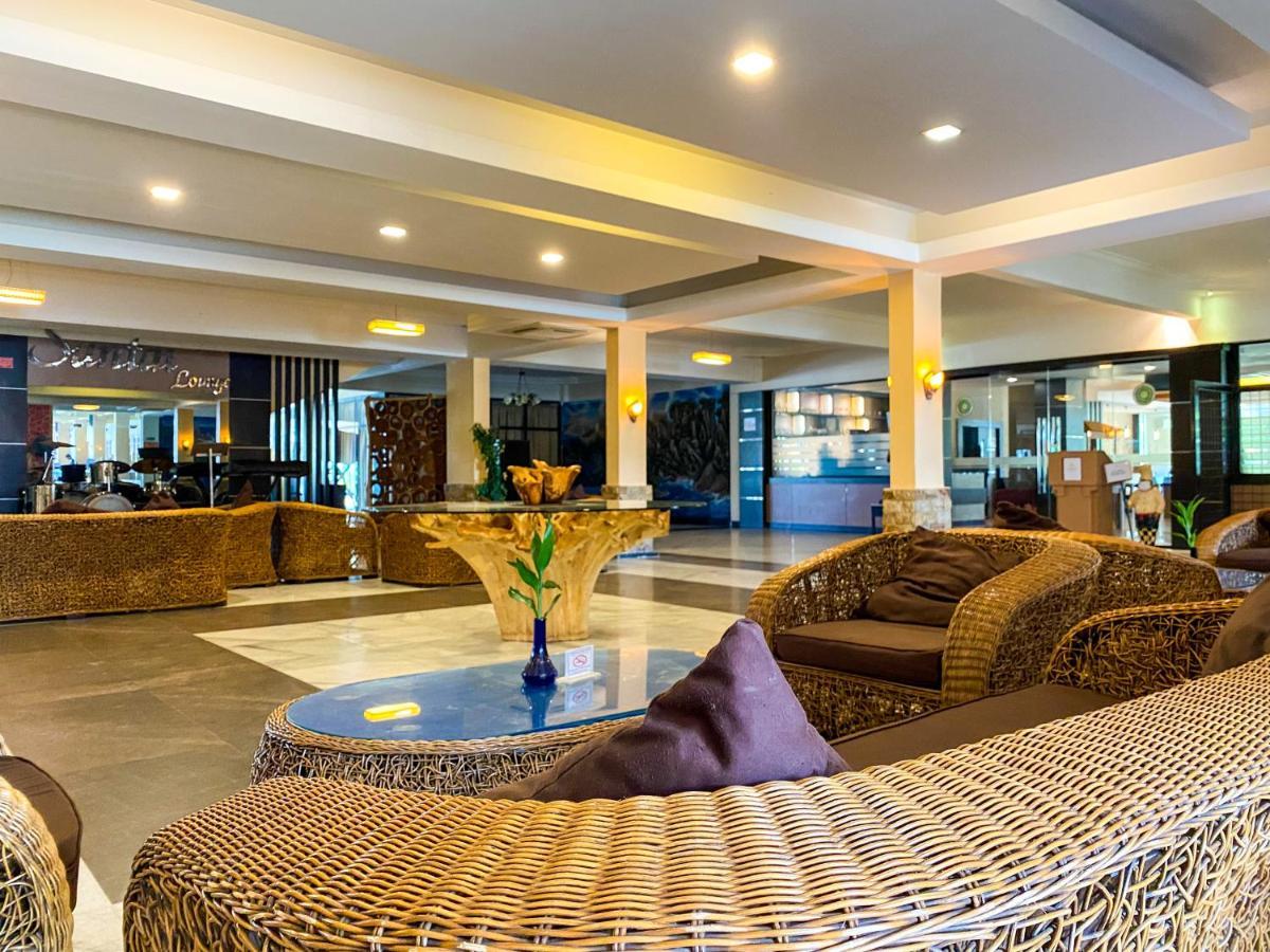 Comforta Hotel Tanjung Pinang Luaran gambar