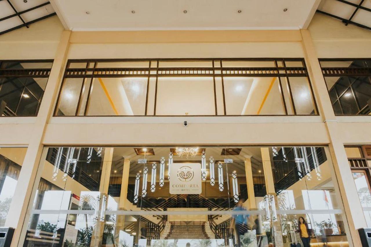 Comforta Hotel Tanjung Pinang Luaran gambar